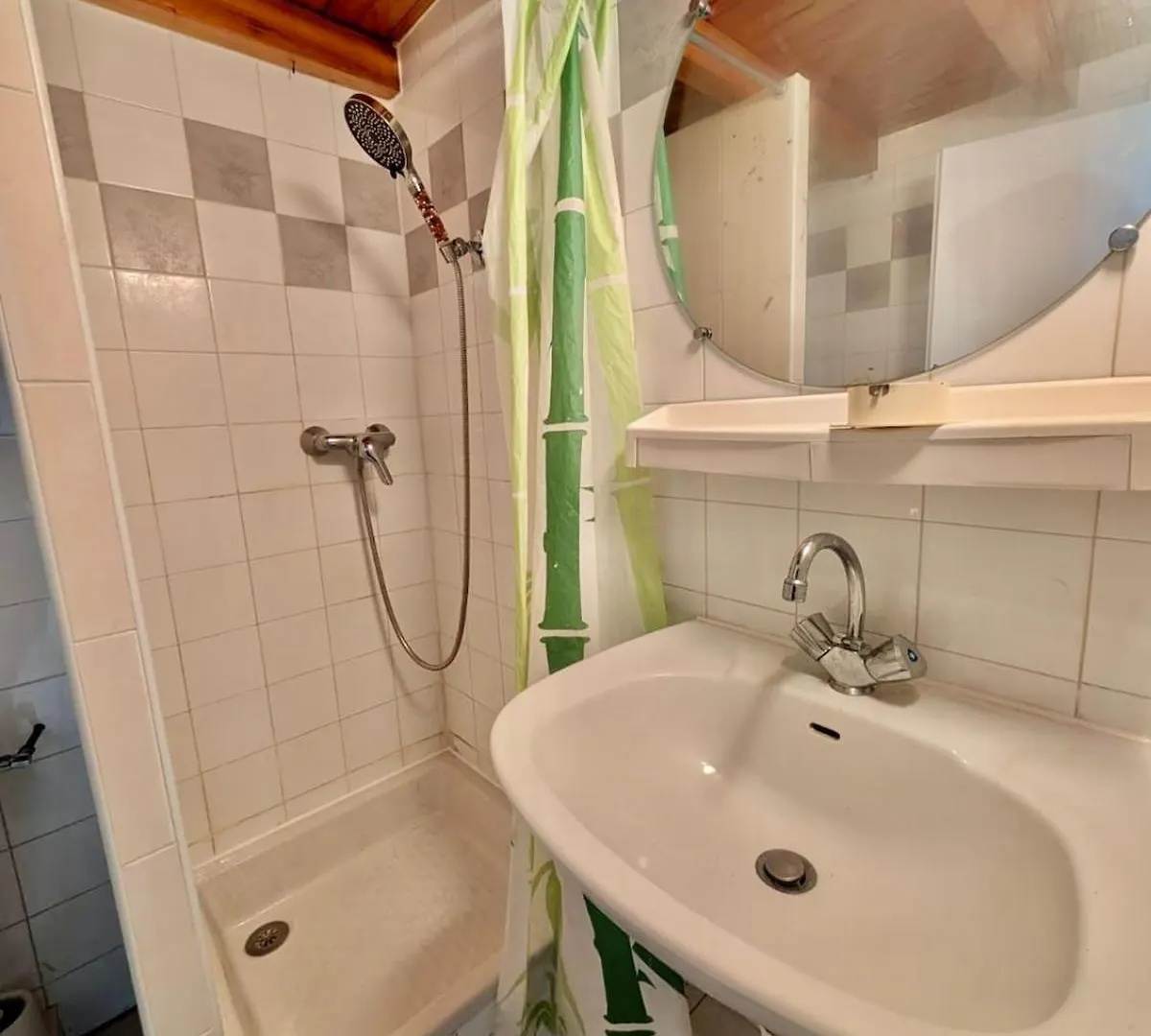 Apartment Central Studio - Alsace Lorraine & Train Station - Prime Location Near All Amenities Grenoble